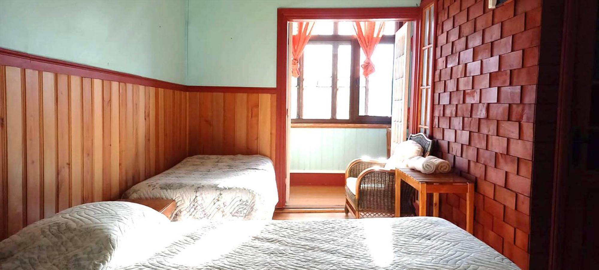 Апартаменти Hostal Florencia Пуерто-Варас Екстер'єр фото